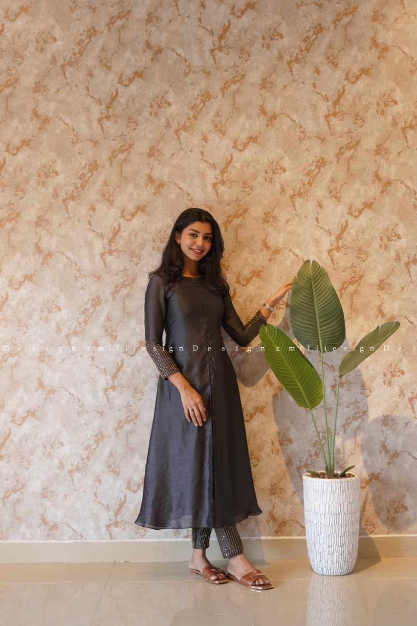Two Piece (MSD-082)